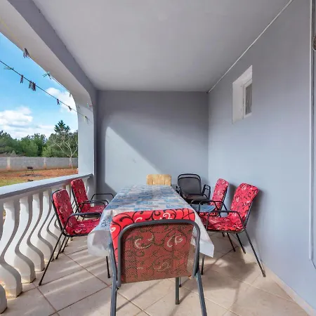Apartment Enticing In Near Seabeach *